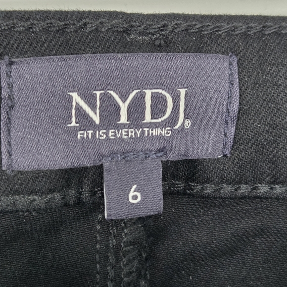 NYDJ Joni Capri MF0S8640 Lift Tuck Technology Relaxed Fit Black Jeans Size 6 - Picture 7 of 12
